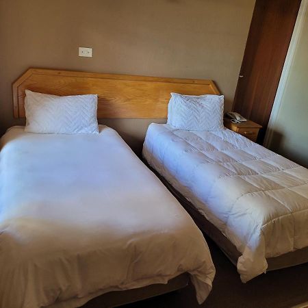 The Cannon Lodge Нюкасъл Екстериор снимка