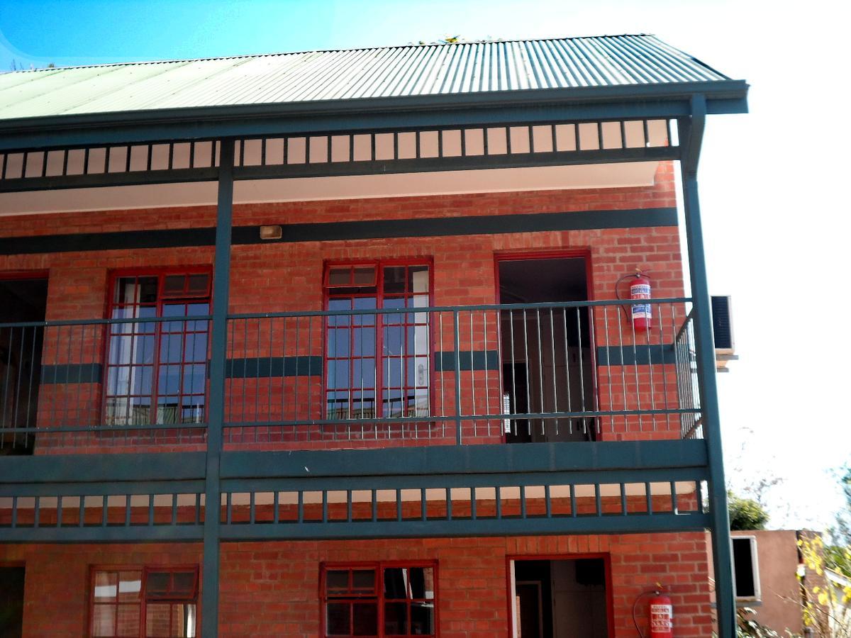 The Cannon Lodge Нюкасъл Екстериор снимка