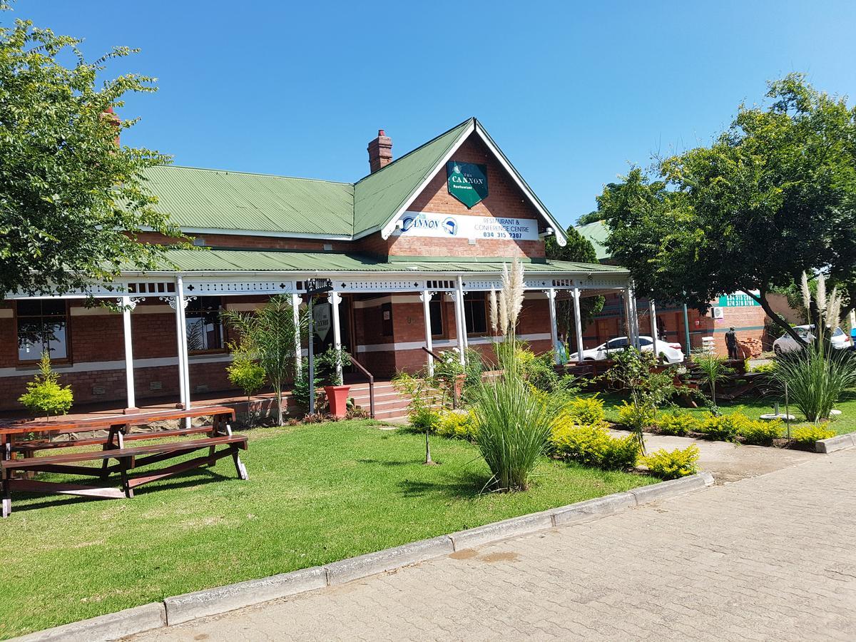 The Cannon Lodge Нюкасъл Екстериор снимка